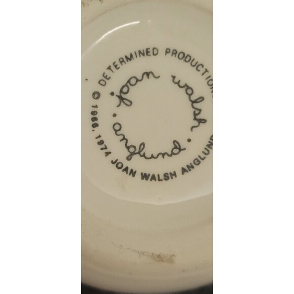 Vintage 1974 Joan Walsh Anglund Bud Vase With Girl & Sweet Remembrance Design - Picture 14 of 16